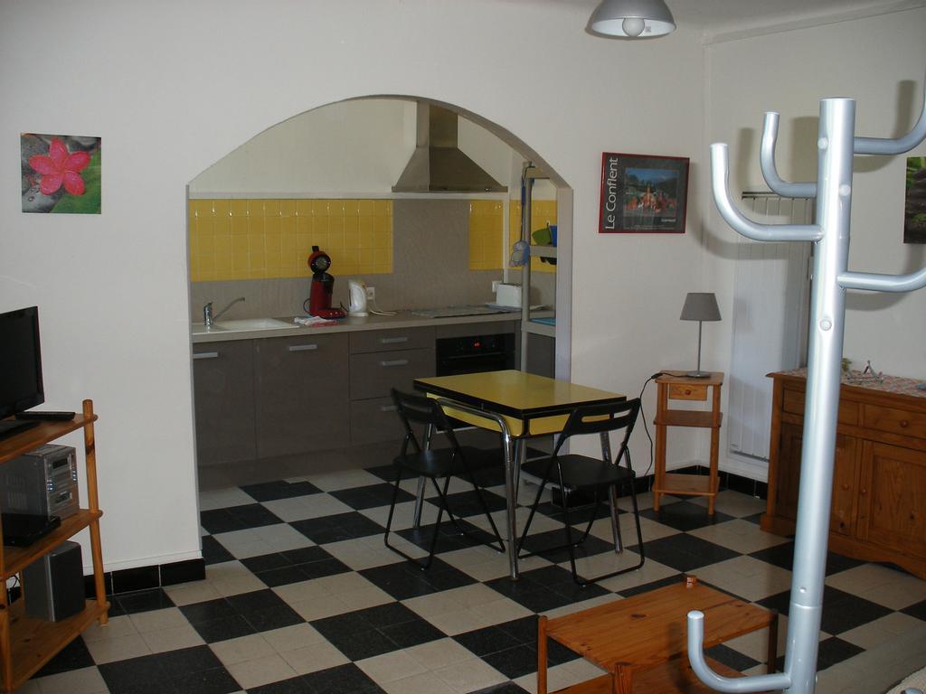 Petite Maison De Village Corneilla-de-Conflent Exterior photo
